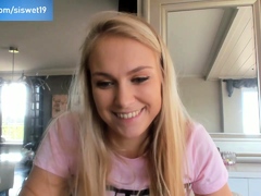 Amateur Blonde Teen Plays Solo with Toy Webcam Porn